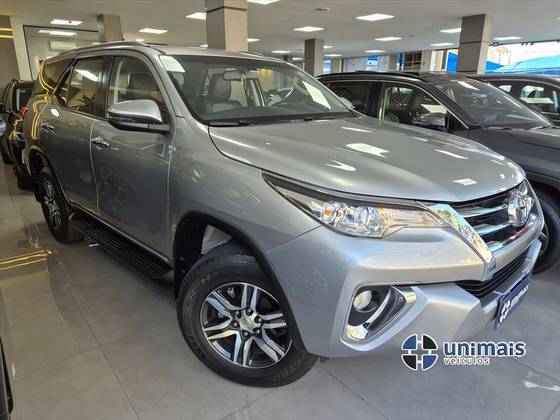 TOYOTA HILUX SW4 2.7 SRV 7 LUGARES 4X2 16V FLEX 4P AUTOMÁTICO